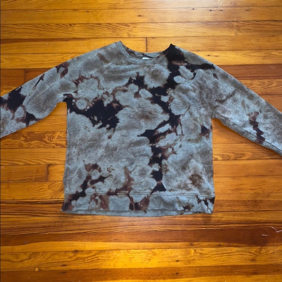 Bleached Tie-Dye Crewneckđź–¤ - Picture 3 of 3